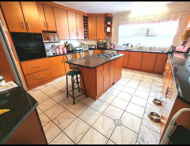 3 BEDROOM HOUSE FOR SALE IN GLENLILY